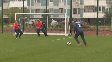 Мяч с автографом 6+